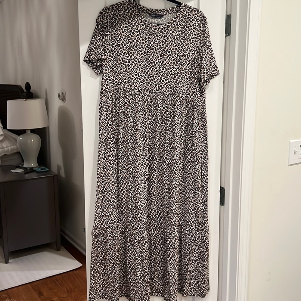 Women’s Maternity Tiered Short Sleeve Animal Print Dress Size 10